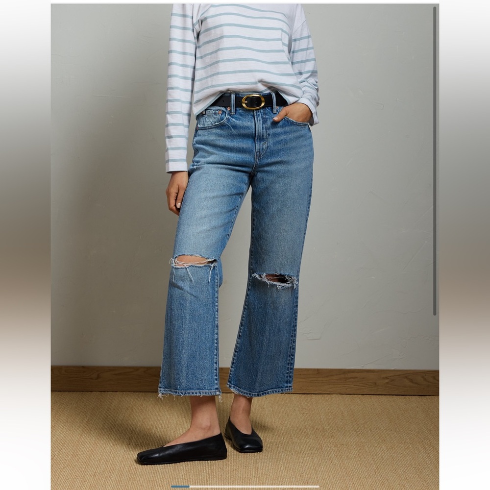 AE77 Premium Bootcut Crop Jeans - Sz 30 Light Wash NWOT